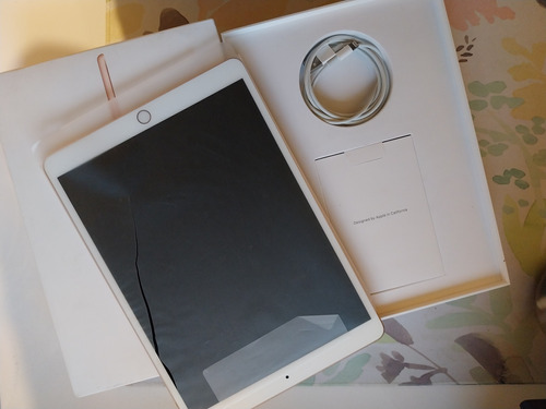 iPad Aire 3 Generacion 10,5  Casi Nuevo Solo Se Abrió Empaqu