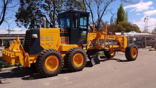 Imagen 2 de 3 de Motoniveladora Lovol 717 H 14,5 Toneladas 180hp