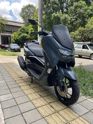 Yamaha N-max 2023