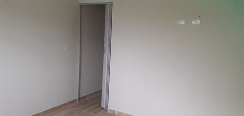 Casa De 4 Cômodos Para Alugar Em Suzano