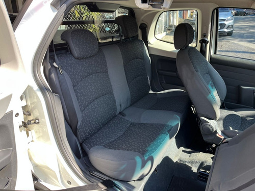 Fiat Strada 1.6 MPI TREKKING CD 16V