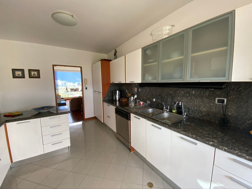 Imagen 6 de 14 de Se Vende Apartamento L. De Chuao 182 M² 3h+s/3b+s/2pe