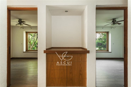 Casa En Venta De 4 Dorm. En Lo Barnechea