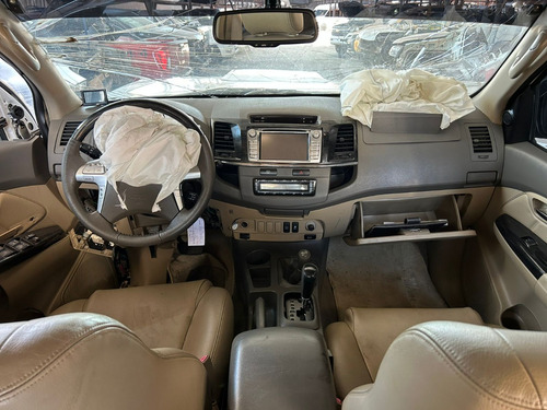 Toyota Hilux Sw4 3.0 4x4 2012 163cvs Aut. - Rs Auto Peças