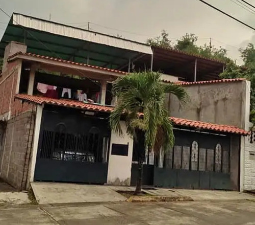 Casa Valle Arriba Urb. Valle Encantado Guatire