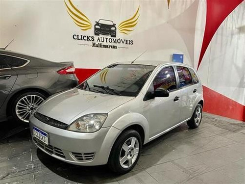 Imagem 2 de 7 de Ford Fiesta Hatch 1.0 Gasolina Manual