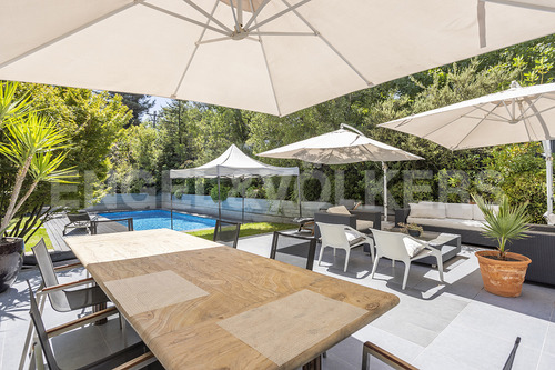 Departamento Triplex Con Jardín - Los Domínicos Antiguo
