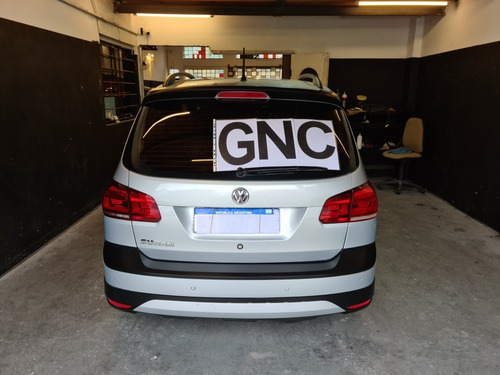 Volkswagen Suran 2018 1.6 Track