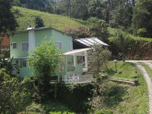 Sítio Para Venda Em Nova Friburgo, Debossan, 2 Dormitórios, 1 Suíte, 2 Banheiros, 2 Vagas - 160_2-964456