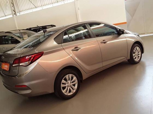 Imagem 7 de 9 de Hyundai Hb20s 1.6 Comfort Plus 16v Flex 4p Automático