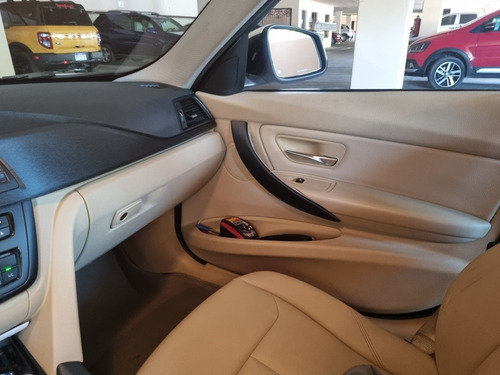 Imagen 7 de 10 de Bmw Serie 3 2.0 320i Sport Line At 2013