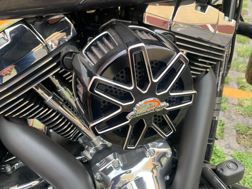 Harley Davidson Breakout 2015