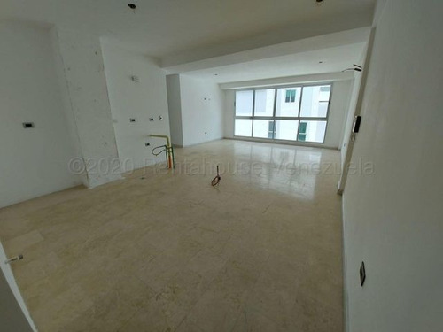 Imagen 2 de 10 de Livy Ramirez Vende Apartamento En Los Naranjos De Las Mercedes Mls #22-17073