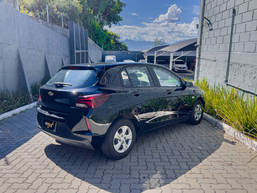 Chevrolet Onix ONIX HATCH 1.0 12V FLEX 5P MEC.