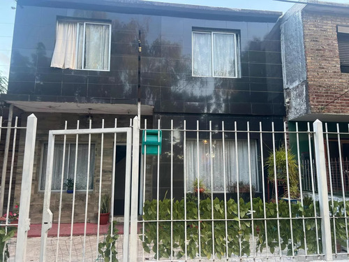 Traspaso De Alquiler Apartamento De 4 Dormitorios, En Zona Aires Puros. 