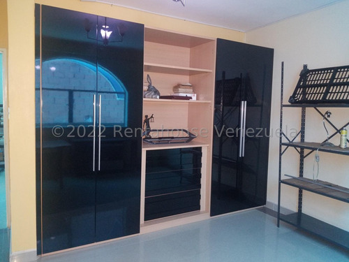 Imagen 14 de 27 de Casa Townhouse Remodelada En Venta La Morita Estef 22-24232