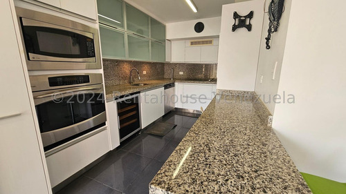 En Alquiler Moderno Apartamento Está Remodelado Y Amoblado Con Un Gusto Exquisito En El Cigarral Gi