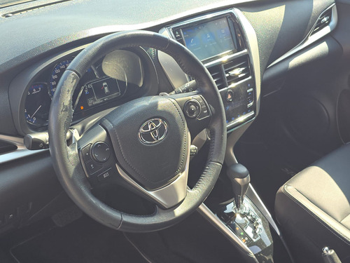 Toyota Yaris 1.5 16V FLEX SEDAN XLS CONNECT MULTIDRIVE