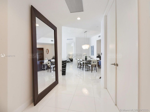 Departamento En Venta Ubicado En Sunny Isles, Miami, Florida