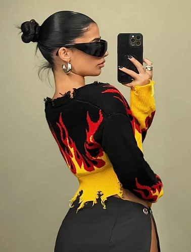 Sweater Lana Corto Desgarrado Fuego Iconic Importado