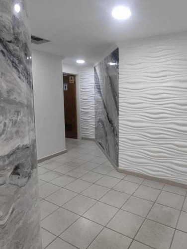 Local En Venta Urb. Calicanto Maracay