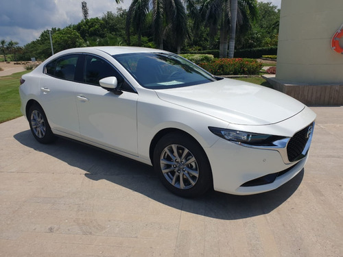 Imagen 9 de 9 de Mazda 3 2.0 Grand Touring Sedan