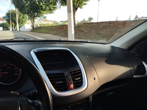 Peugeot 207 1.4 Xr Flex 5p