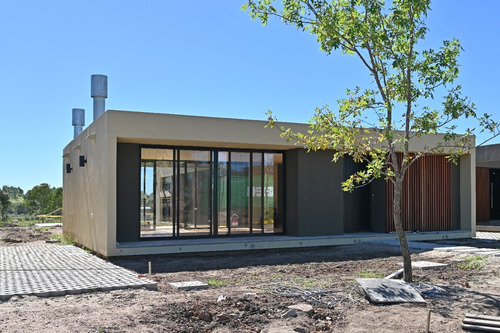 Imagen 2 de 22 de Venta Casa Huertas Los Horneros 3 Dorm En Una Planta - Excelente Inversión