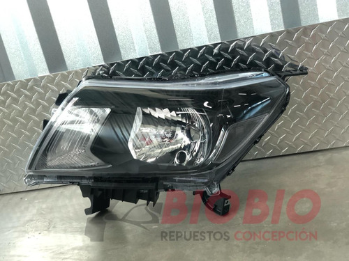 Optico Fondo Negro Nissan Np300 15/19 - Derecho O Izquierdo