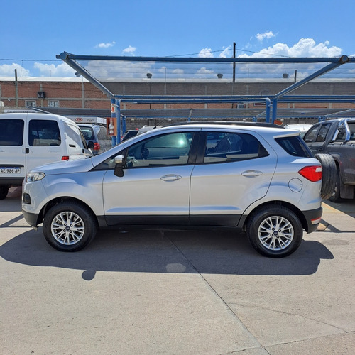 Imagen 3 de 16 de Ford Escosport Se 2.0l Mt N 2016