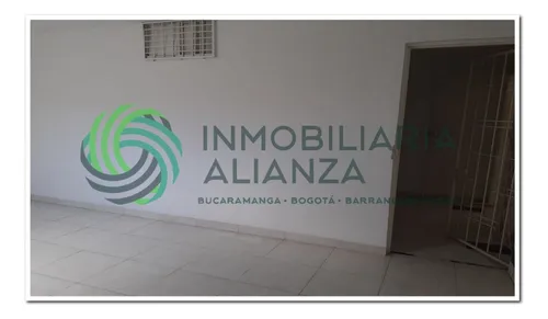 Oficina En Arriendo En Centro. Cod A11870