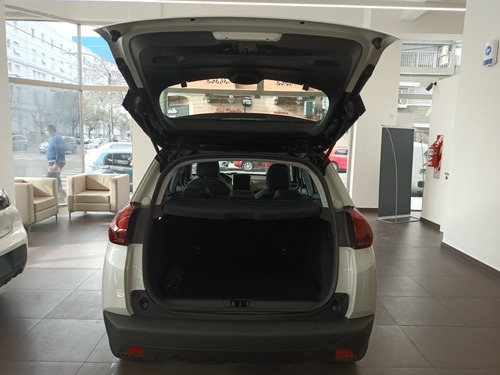 Imagen 10 de 17 de Peugeot 2008 2022 1.6 Thp Sport Tip