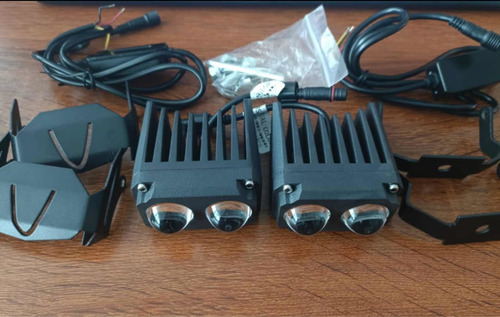 Neblinero Led Láser Rectangular Doble Función Largo Alcance
