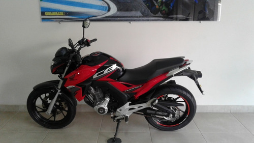 Imagem 2 de 6 de Honda Twister 250