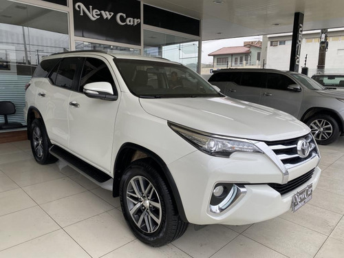 Imagem 2 de 13 de Hilux Sw4 Srx 4x4 2.8 Tdi 16v Dies. Aut.
