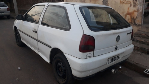 Imagem 4 de 6 de Volkswagen Gol 1996 1.6 3p Álcool