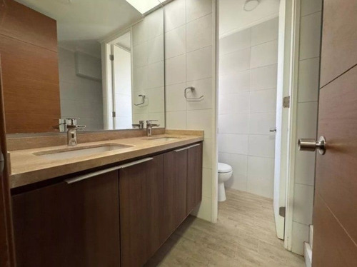 Espectacular Townhouse Las Pircas 4d 2 Estacionamientos