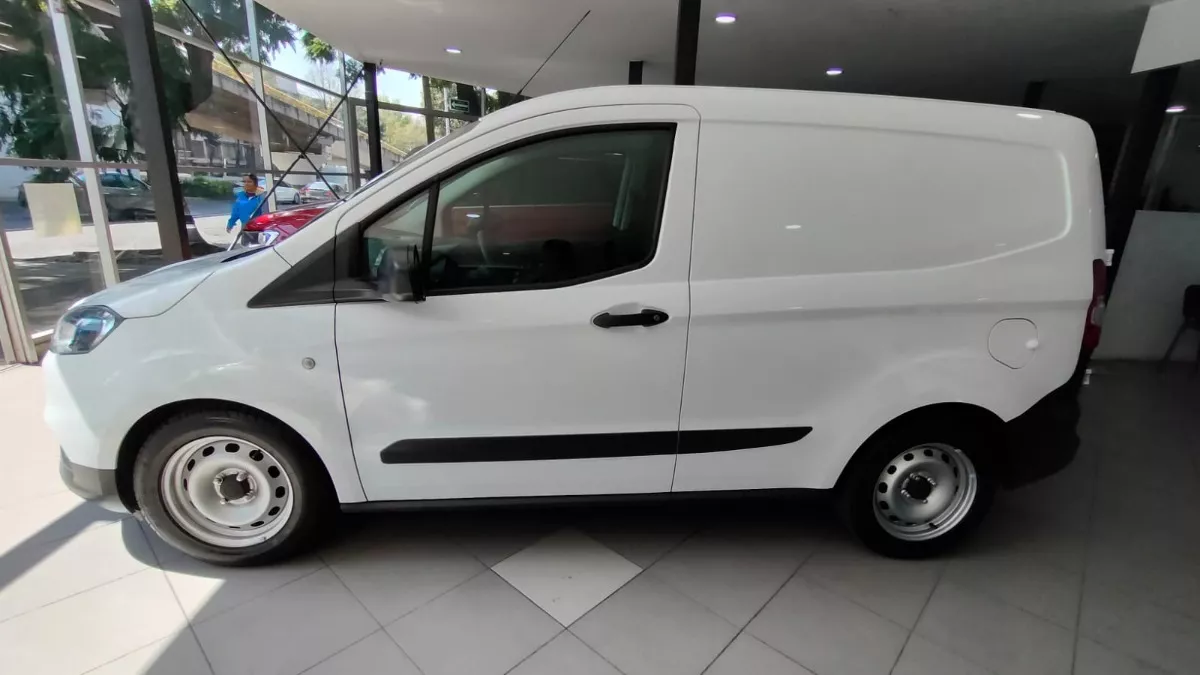 Ford Transit Courier 1.0 L3 2pl Courier