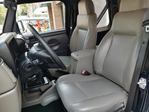 Imagen 13 de 15 de Jeep Wrangler 2006