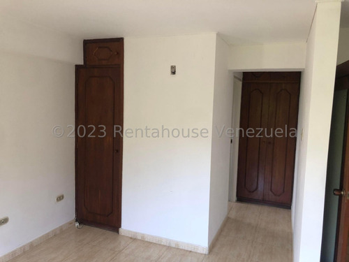 Ls Vende Pent House Duplex Urb Miranda