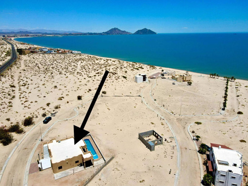 Imagen 1 de 10 de Casa 1 Rec 1 Bao 4 Camas A 200 Mts De La Playa Con Alberca