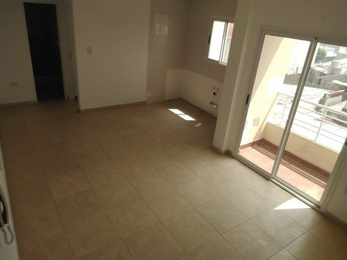Venta Departamento 2 Ambientes En Villa Luzuriaga