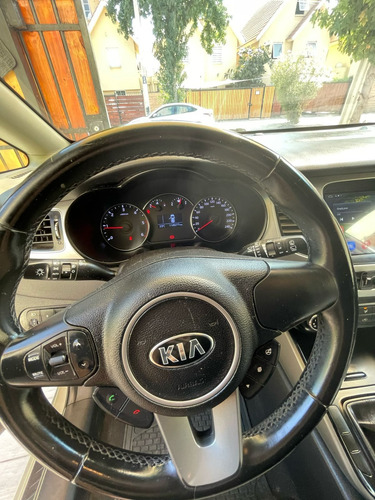 Kia Carens Ex1.7 Dsl 7p 7dct