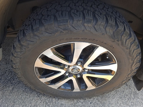 Imagen 9 de 12 de Toyota Land Cruiser