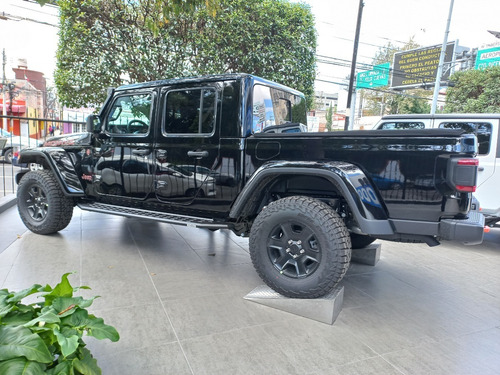 Imagen 1 de 13 de Jeep Jt Mojave 2021
