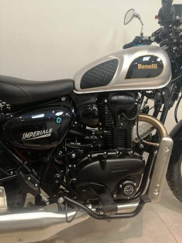 Imagen 20 de 23 de Benelli Imperiale 400