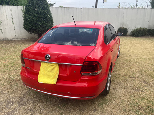 Volkswagen Vento 1.6 Confortline At