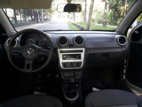 Volkswagen Voyage 1.6 Comfortline 101cv