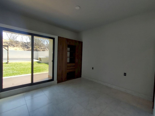 Casa Minimalista En Venta En Burgos Bugambilias, Temixco Morelos.