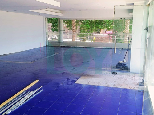 Arriendo Local Comercial 107m2 En Ciudad Empresarial.